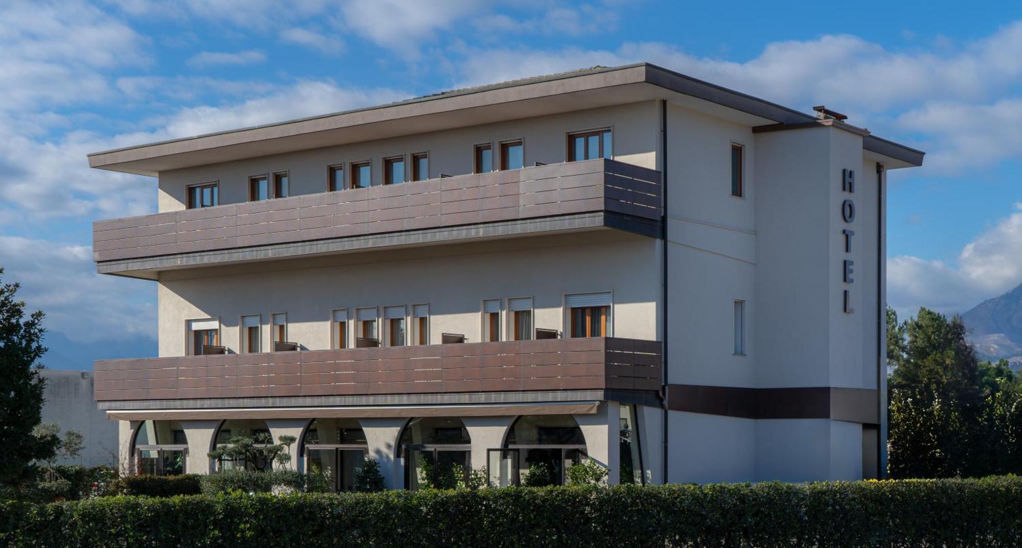 Albergo Ristorante Belvedere Thiene Eksteriør bilde